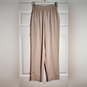 Maggie Sweet Smooth Lightweight Cream Straight Leg Dress Pants With Pockets M